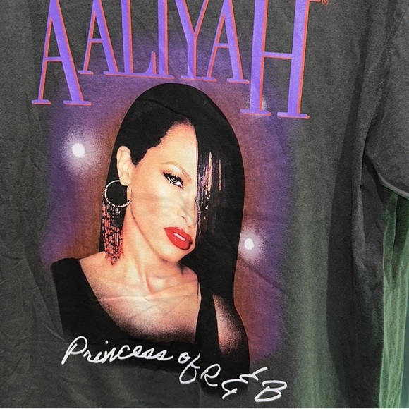 PacSun Tops - NWOT Aaliyah Princess of R&B T-shirt Homage
XL WOMEN